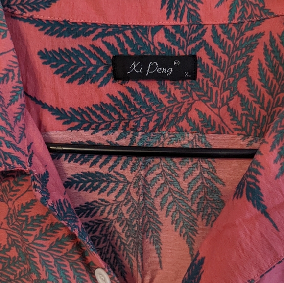 Men's Hawaiian Shirt XL - Picture 2 of 3